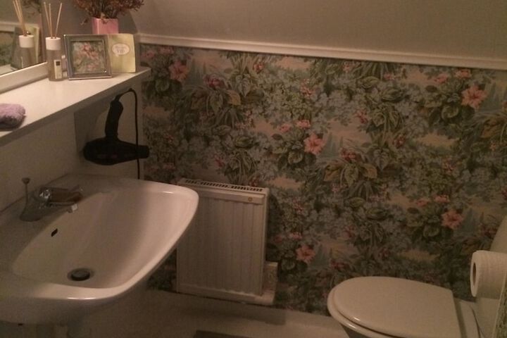 Room 17 of 30
