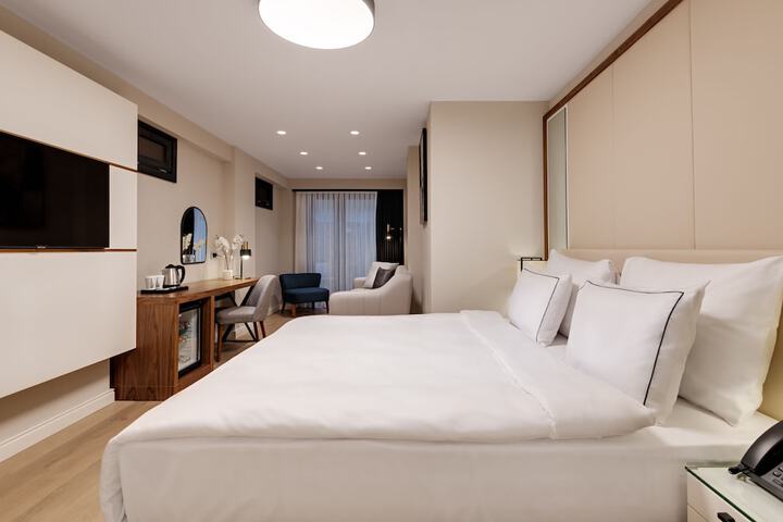 Room 14 of 50