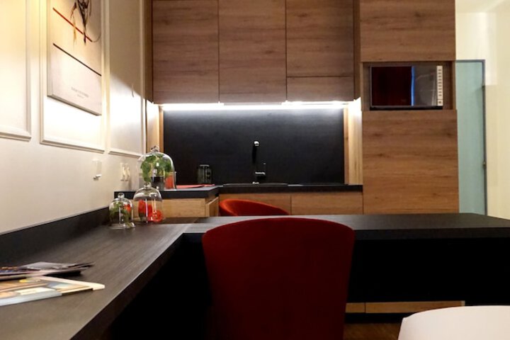 Room 8 of 31