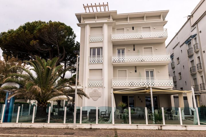 Hotel 56 of 63