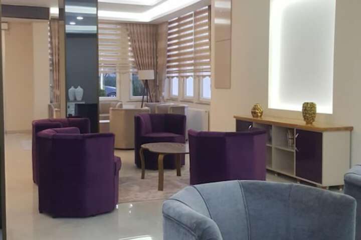 Room 5 of 15