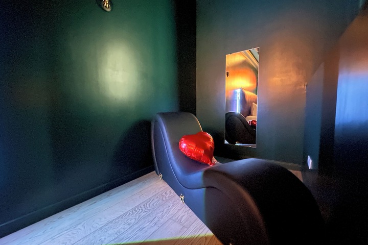 Room 17 of 51