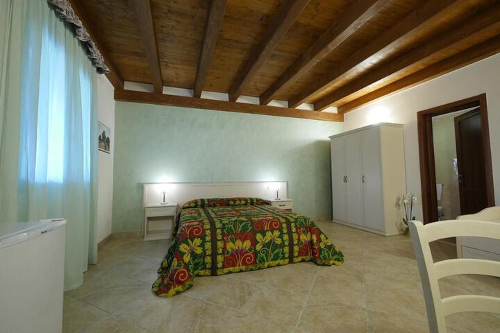 Room 15 of 55