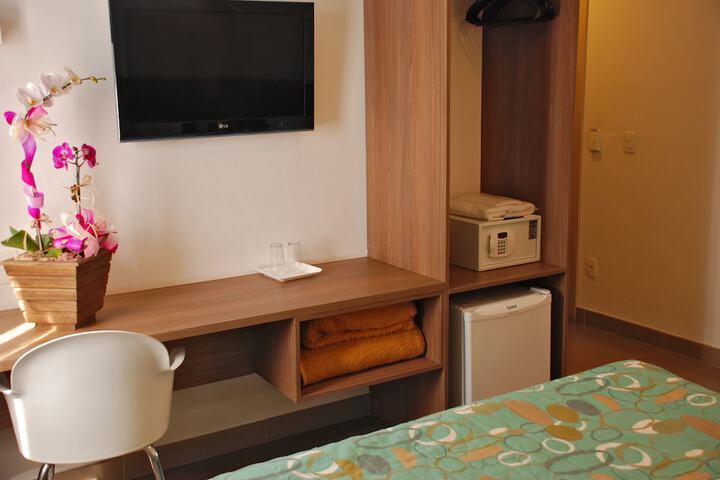 Room 16 of 74