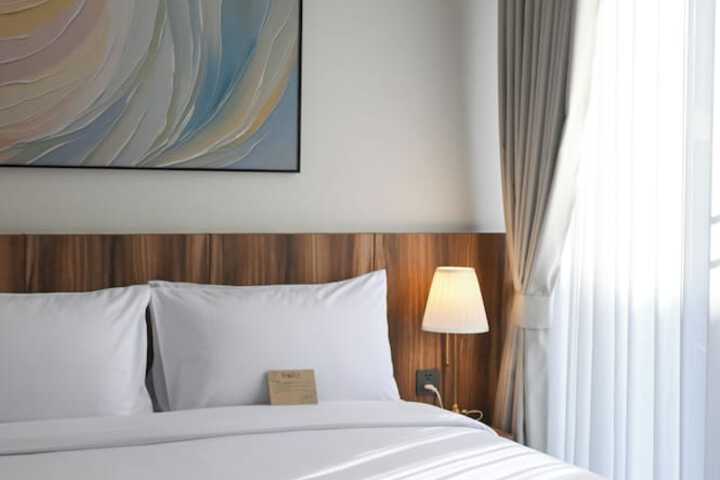Room 54 of 251