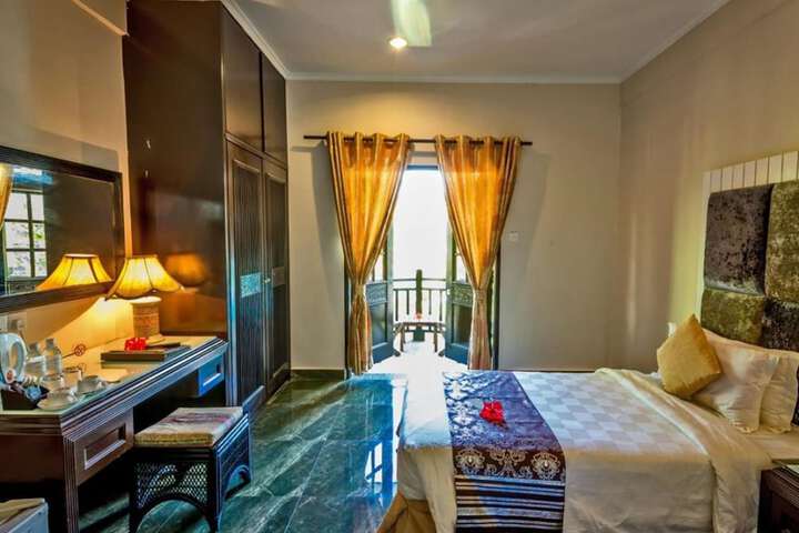 Room 10 of 52