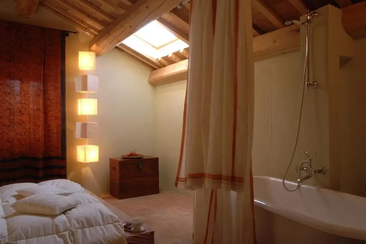 guest_rooms