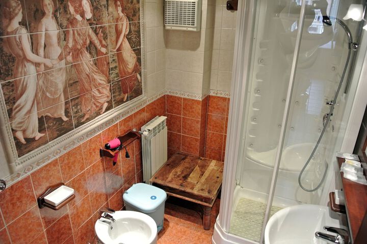 Clean Restrooms