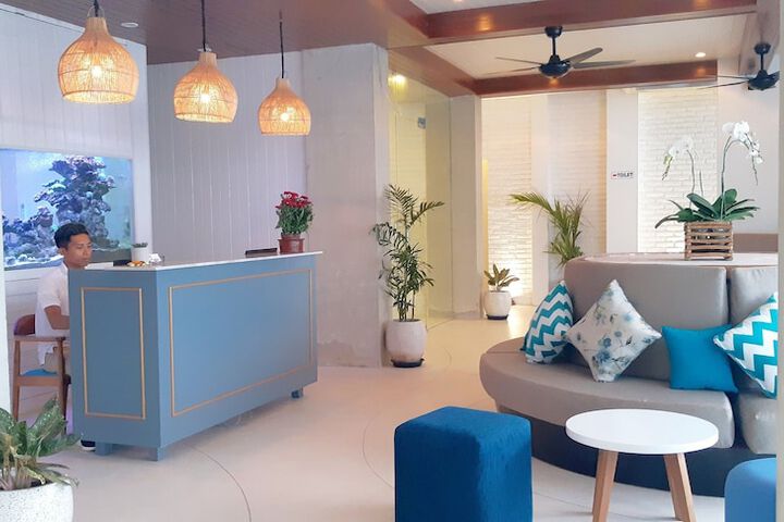 Guest Lobby
