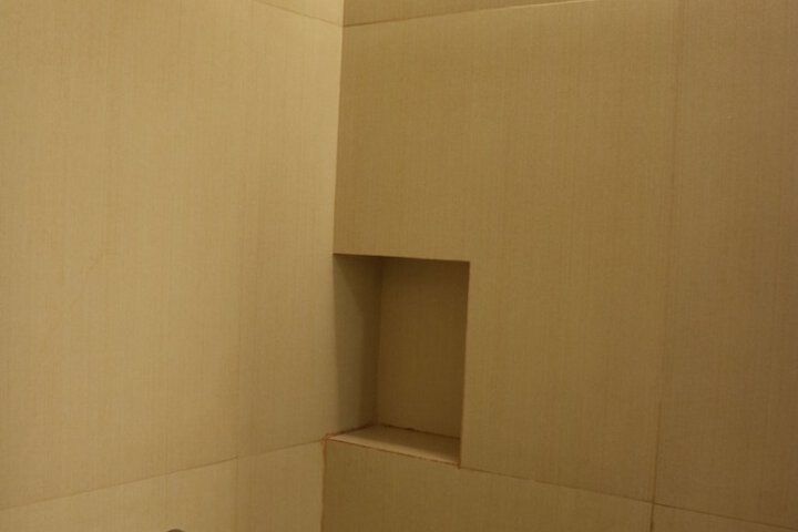 Room 32 of 40