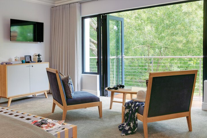 Room 4 of 92