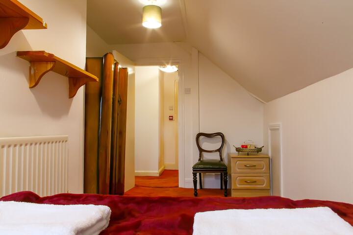 Room 91 of 174