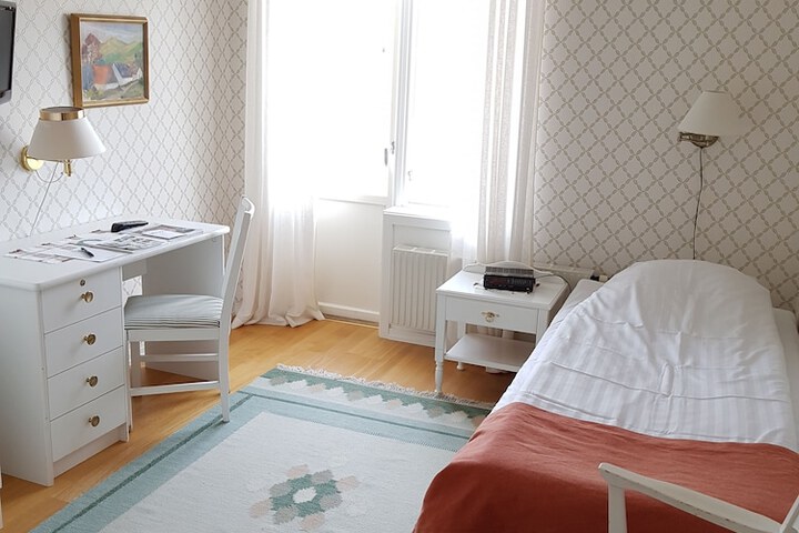 Room 15 of 66