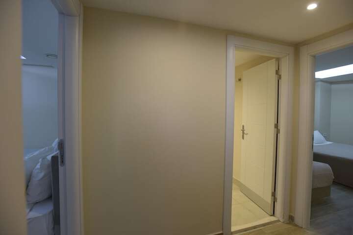 Room 21 of 46