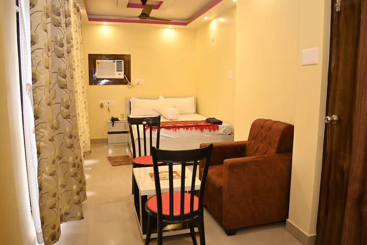 Room 13 of 15