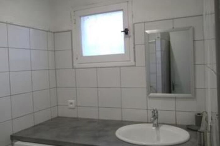 Room 4 of 15
