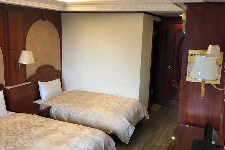 Room 12 of 56