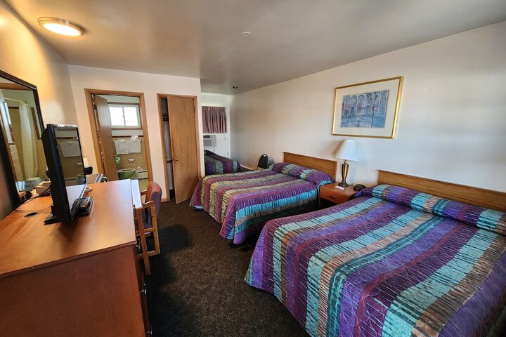 Room 7 of 28