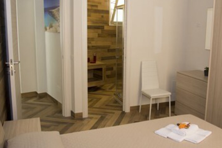 Room 30 of 31