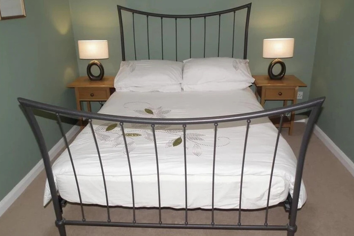 Room 4 of 15