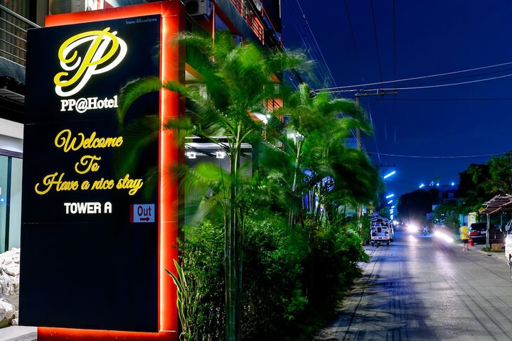 Hotel 150 of 181