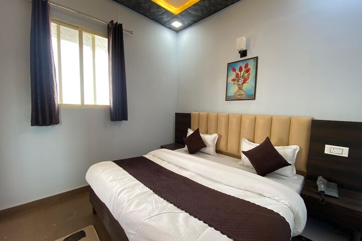 Room 10 of 24