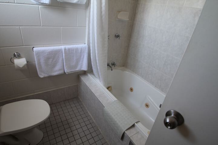 Room 21 of 40