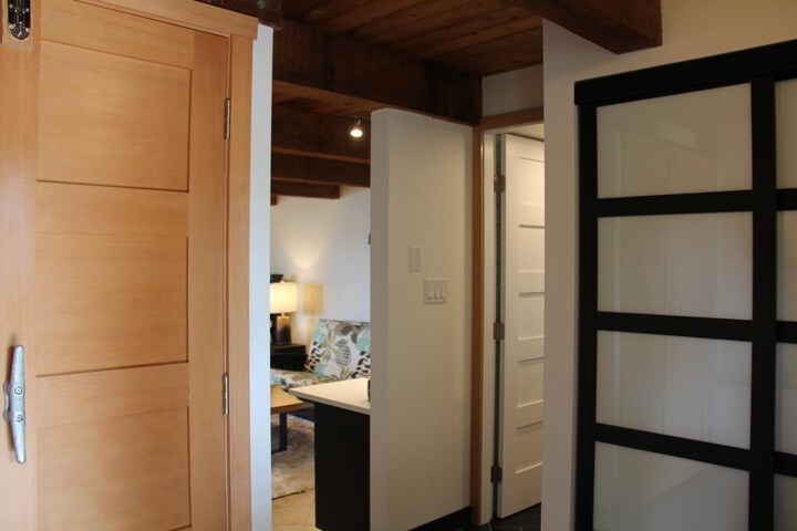 Room 8 of 48