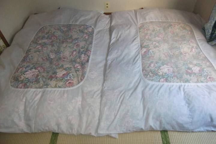 Room 2 of 5