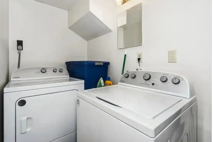 Photo of Near Downtown Beach House Apt