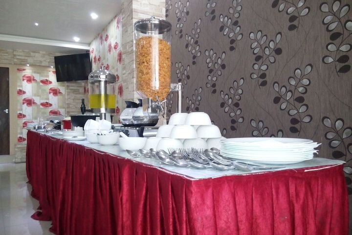 Breakfast/Coffee Service 43 of 52