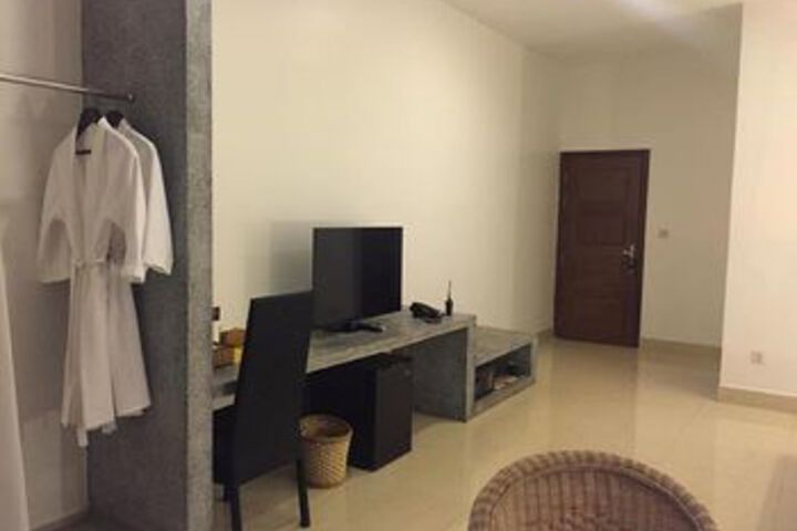 Room 119 of 142