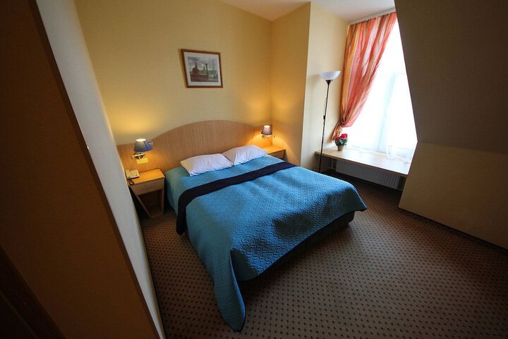 Room 22 of 72