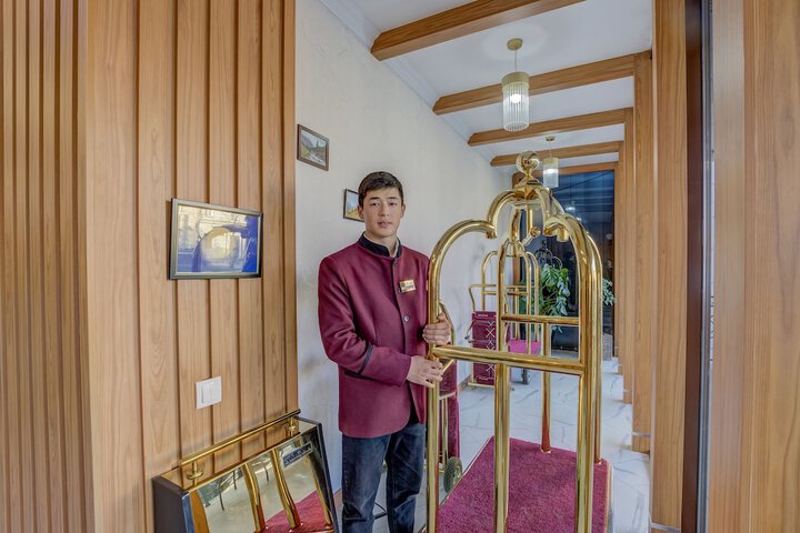 Concierge desk