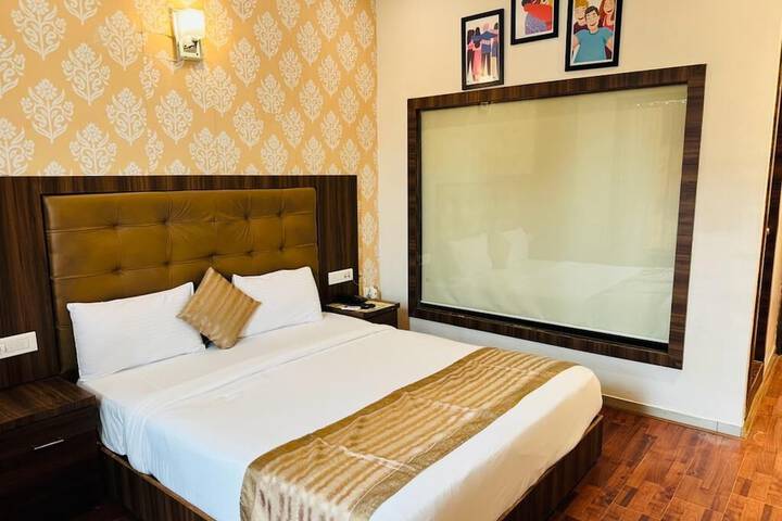 Hotel BKC Mannat