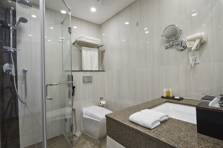 Room 20 of 65