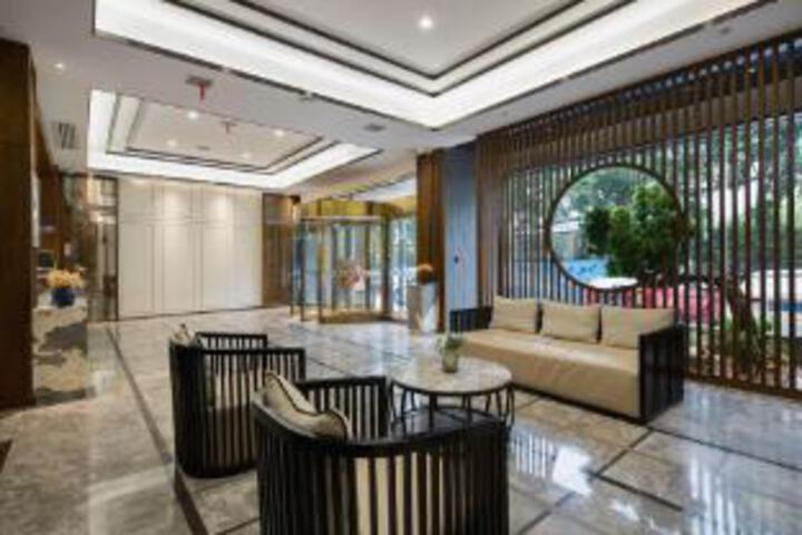 Huihe Hotel (Changsha Meixi Lake East Metro Station Branch)