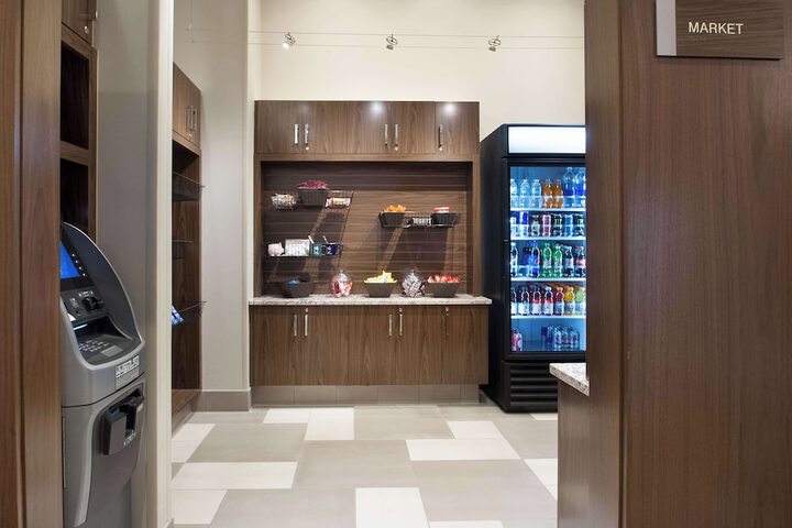 Snack bar