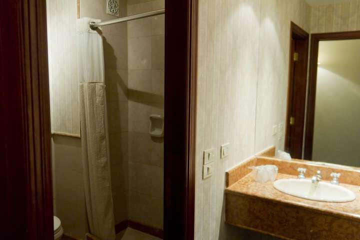 Room 34 of 90