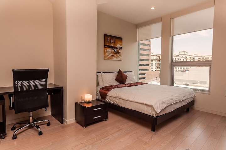 Room 14 of 32