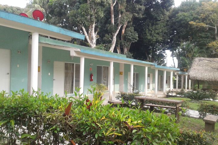 Hotel Exterior 53 of 57
