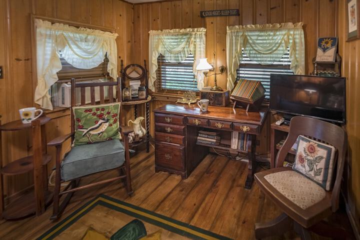 Room 12 of 60
