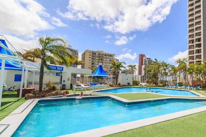 Hotel Exterior 19 of 28