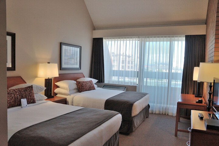 Room 3 of 53