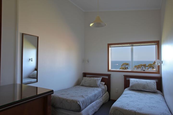 Room 7 of 45