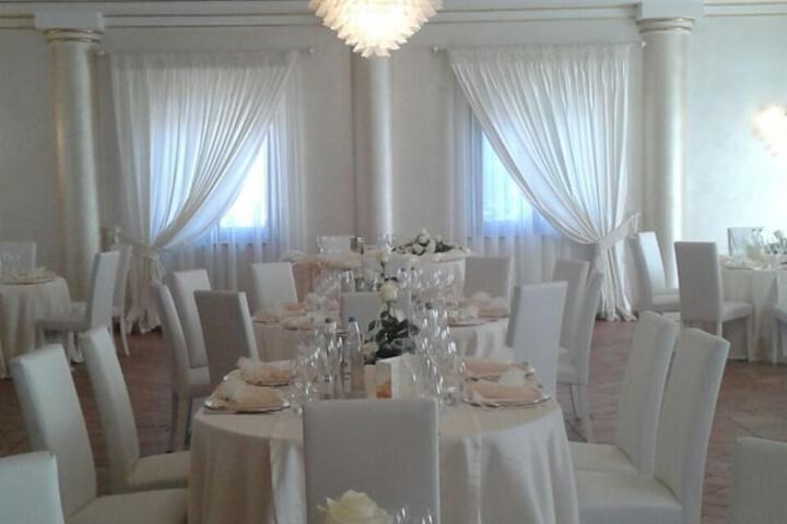 Ballroom/Hall 30 of 45