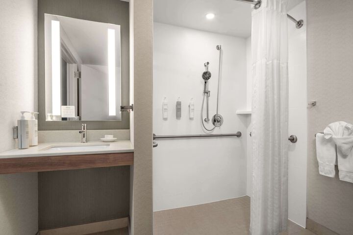 Bathroom shower