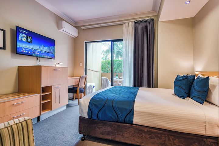Room 15 of 132