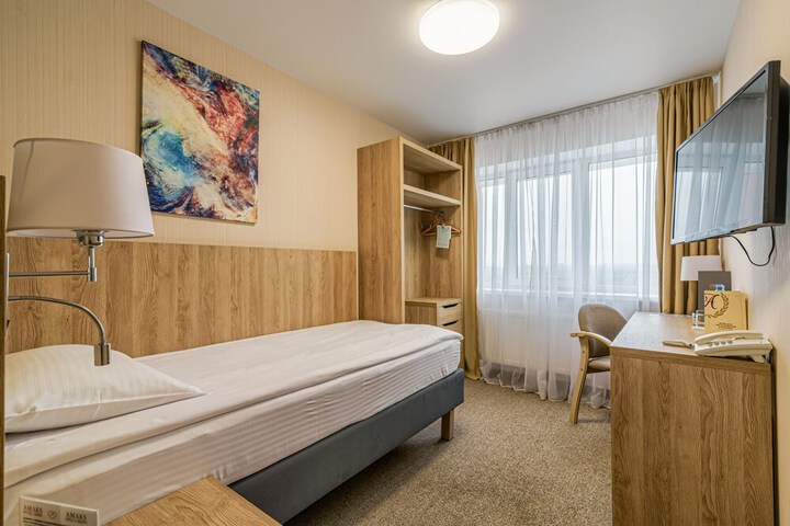 Room 17 of 47