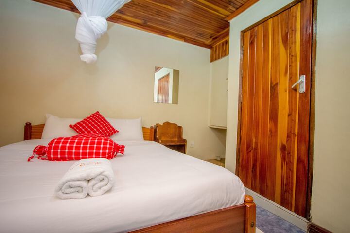 Room 8 of 29